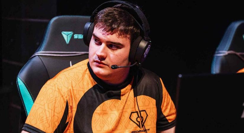 Egy kis faluból a világ elitjébe jutott az e-sportoló