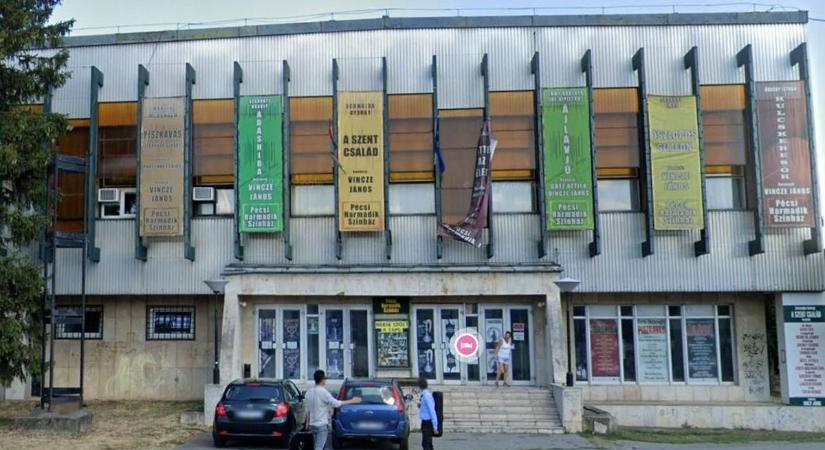 Felújították az épületet, most nyílt fórumra hív a színház