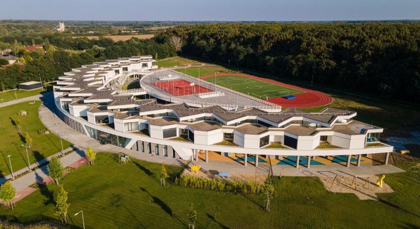 A világ legjobb egyetemeire ad belépőt a Debreceni Nemzetközi Iskola