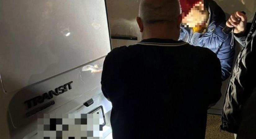 Évek óta bujkált a börtön elől, most már nem menekülhetett tovább a szökevény