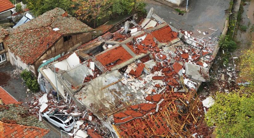 Újabb erős földrengés rázta meg Törökországot: épületek omlottak össze