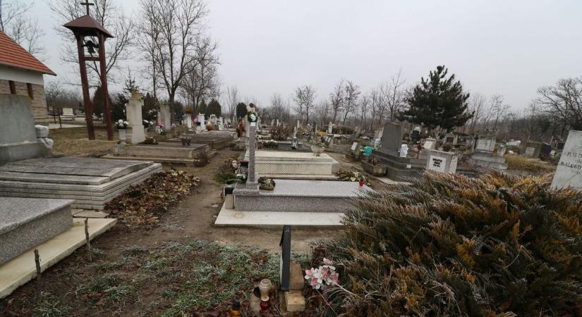 Hány évre váltható meg egy sírhely és mennyibe kerül?