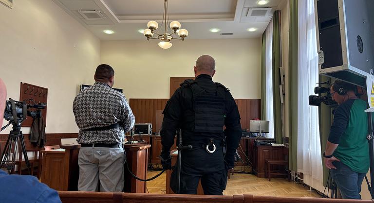 Prostituáltként futtatott gyermekotthonból szökött lányokat egy budaörsi férfi