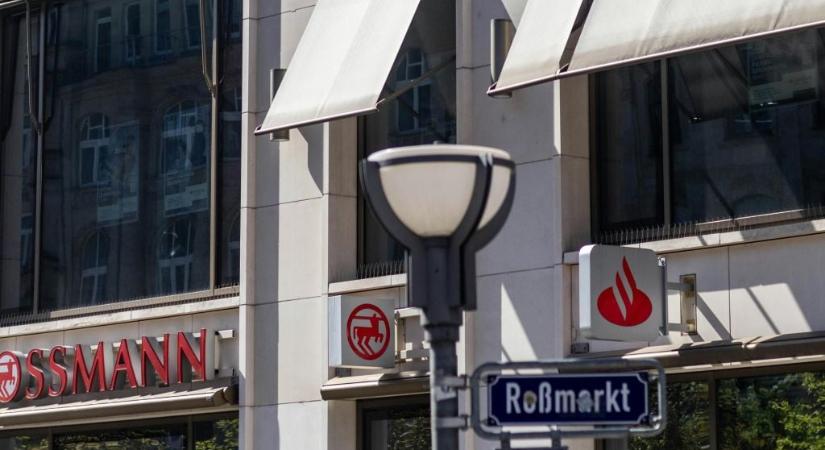 Ledobta a bombát a Rossmann, bezárják a boltjaikat ezen a napon