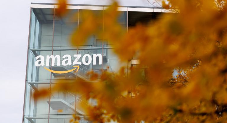 Tömeges leépítés az Amazonnál, 14 ezer ember marad munka nélkül