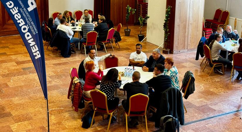 Drogmegelőzés a Roma Police Cafén is