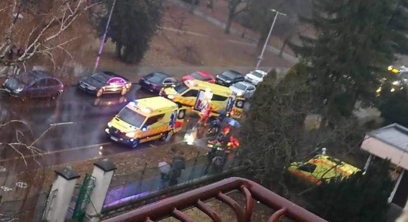 Nem ismerte el bűnösségét a szombathelyi Jókai utcában két diáklányt elgázoló férfi