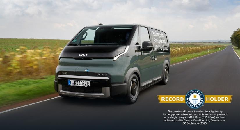A Kia PV5 Cargo GUINNESS-világrekordot állított fel: 693,38 kilométert tett meg egyetlen feltöltéssel, maximális terheléssel