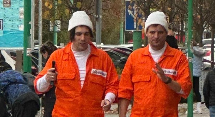 Körözött bűnözőket fotóztak Dunaújvárosban a nyílt utcán – fotóval