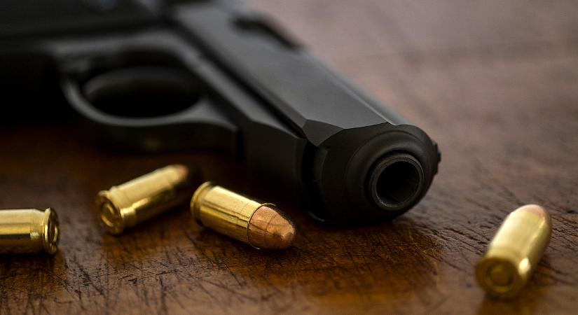 Fegyverek tűntek el a Balatonnál, komoly veszélyre figyelmeztet a rendőrség