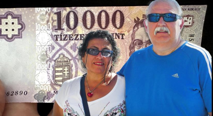 Ki tart el kit valójában: a fiatal a nyugdíjast, vagy a nyugdíjas a fiatalt?