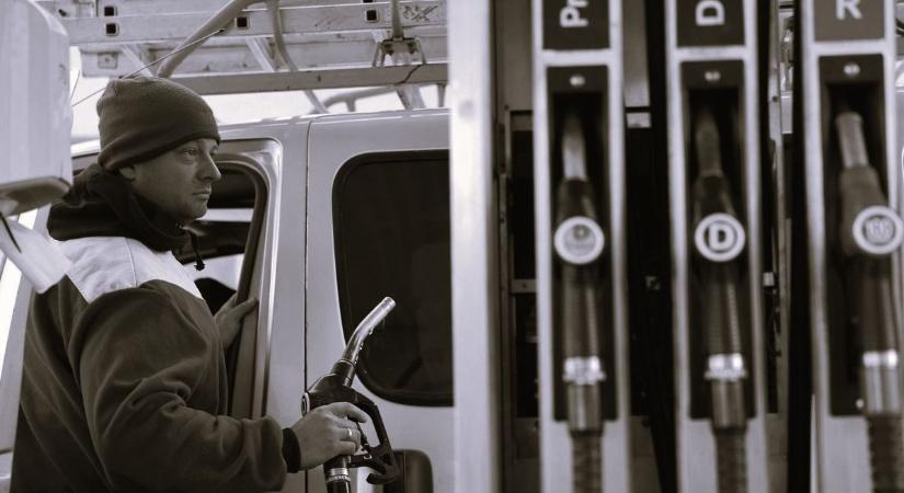 Még mindig brutálisan emelkedik a gázolaj ára