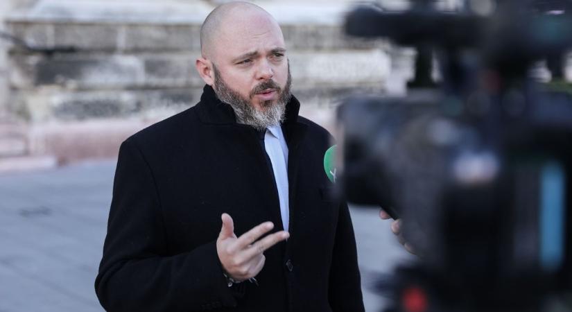 Kétmilliós jutalom nyolc hónap után