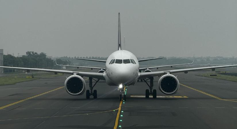 Mindig félt a repüléstől - aztán beleszeretett egy pilótába