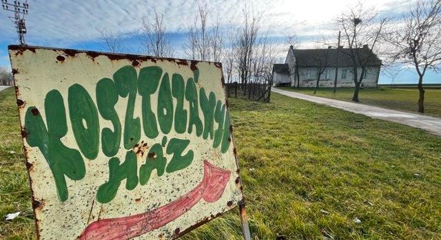 Szobrot állítanak Kosztolányinak Ludason