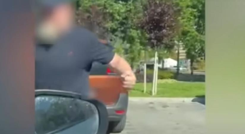 Videó: autóban ülő nőre és gyerekére támadt egy ordítozó férfi Zuglóban