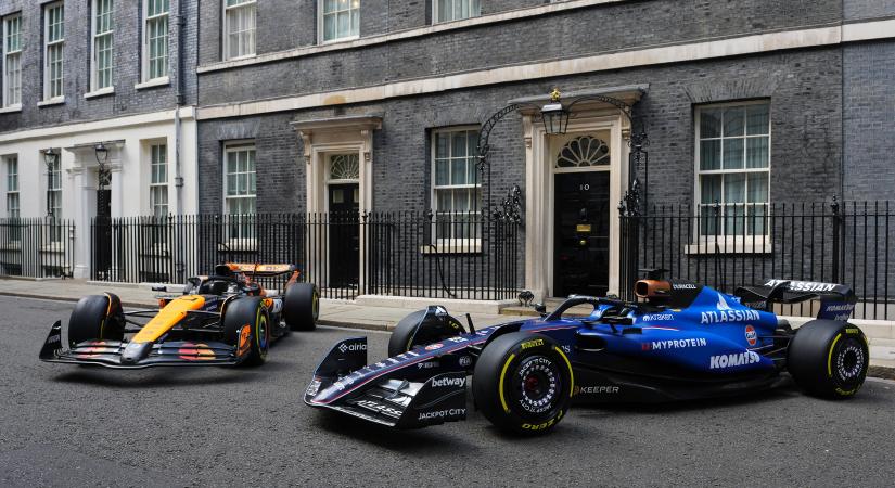 Politikusnak készül a Forma-1-es csapatfőnök