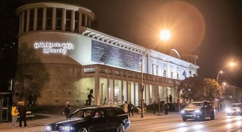 Színházigazgató választással kezdődik az októberi közgyűlés Egerben