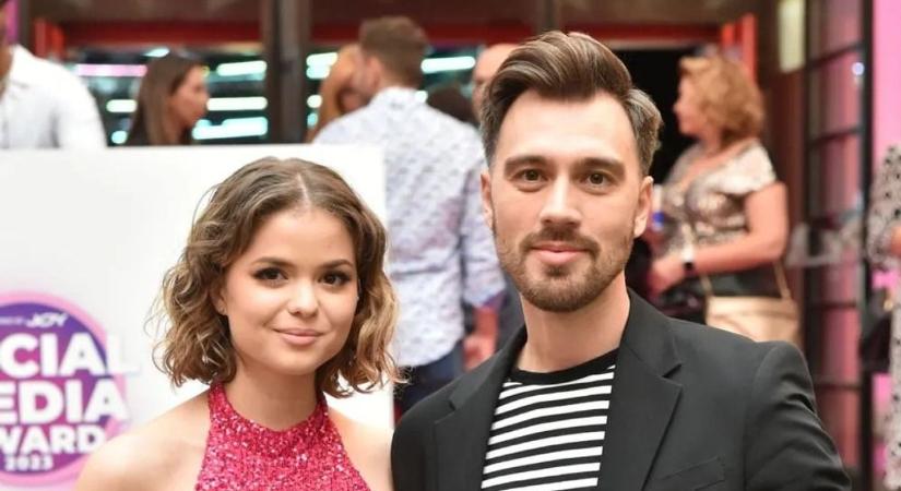 „Süt a nap, az emberek kedvesek” – Itt kezd új életet az országot elhagyó magyar énekesnő