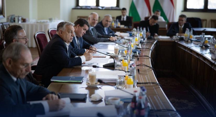 Orbán Viktor: meló van bőven