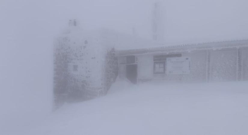 A Kárpátokban már tél van, 80 centi hó zúdult le a hegyekben