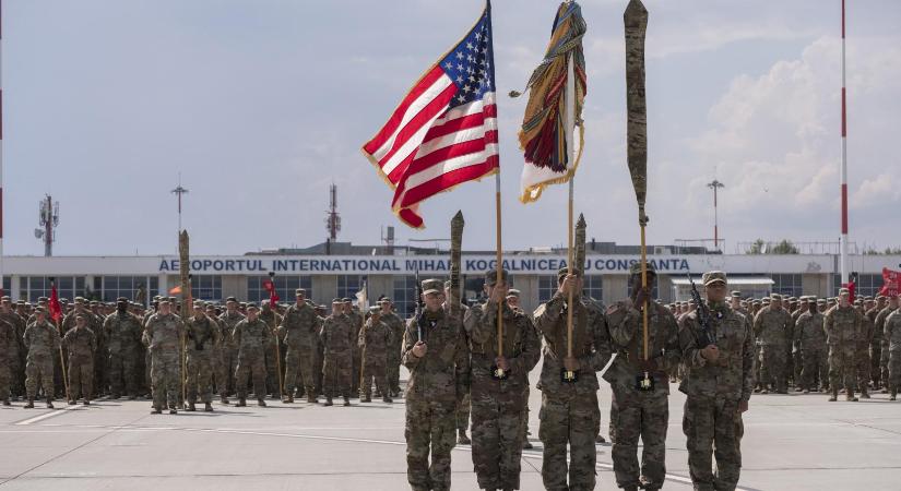Mintegy nyolcszáz katonát von ki az Egyesült Államok Romániából