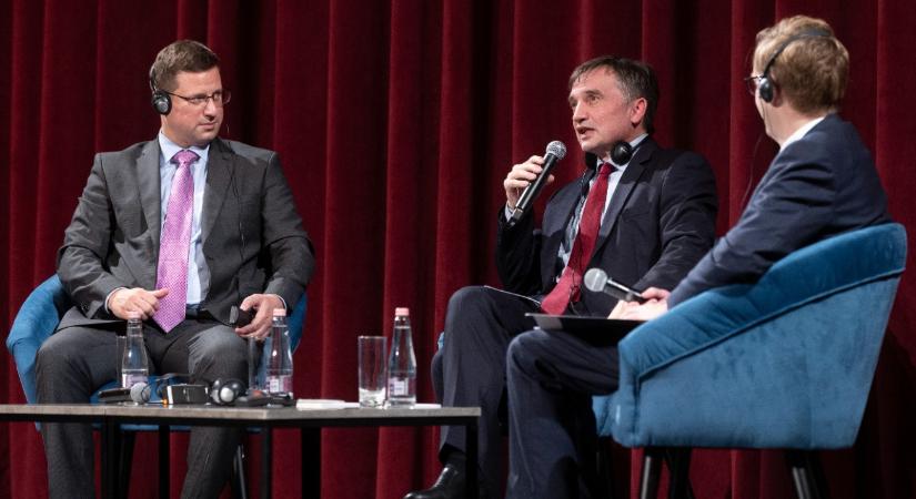 Dobrowiecki Péter: egyértelműen politikai támadás indult Zbigniew Ziobro ellen