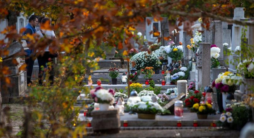 Változik a forgalmi rend a kecskeméti temető környékén, fokozott figyelemre intenek a mindenszentek idején