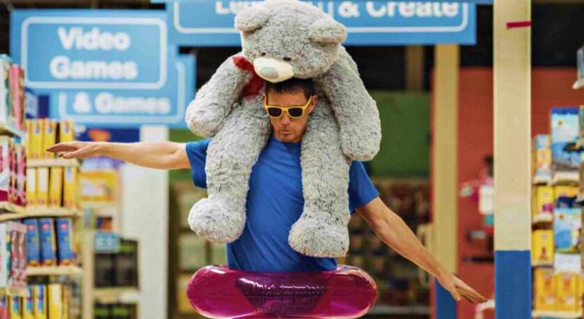 [KRITIKA] Roofman: A besurranó – Nem hiszed el, hogy ilyen megtörténhet!