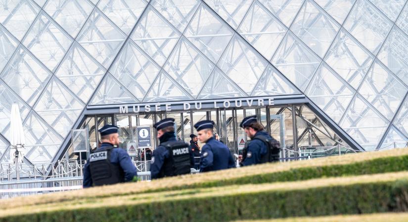 A francia rendőrök beismerték, hogy jelentős védelmi hiányosságok vezettek a Louvre kirablásához