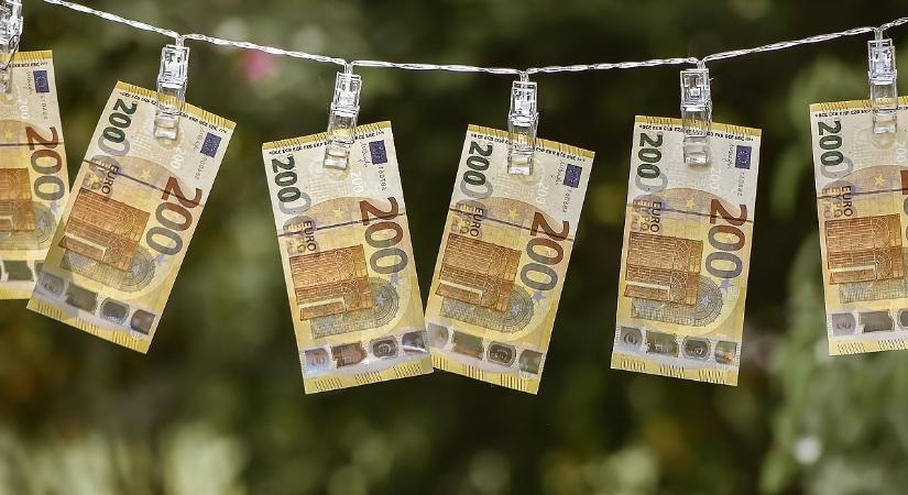 Felkötheti az alsóneműt az ügyészség: elképesztő iramban nő a gazdasági bűncselekmények száma