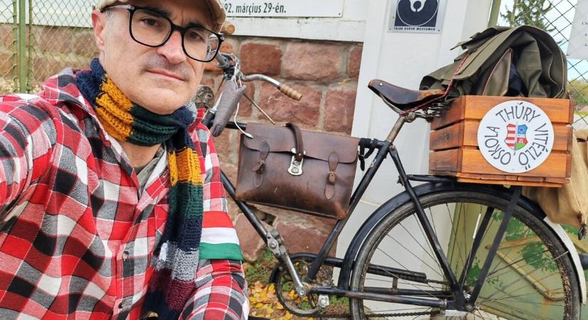 Nagybakónaktól-Bécsig - Kerékpártúrával emlékezett '56-ra Vörös András