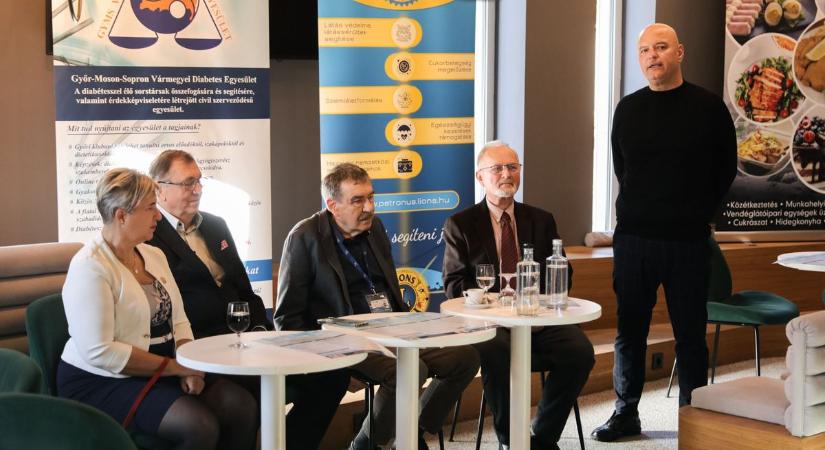 Ingyenes szűrések és szakmai előadások az V. Győri Diabétesz Napon - fotók