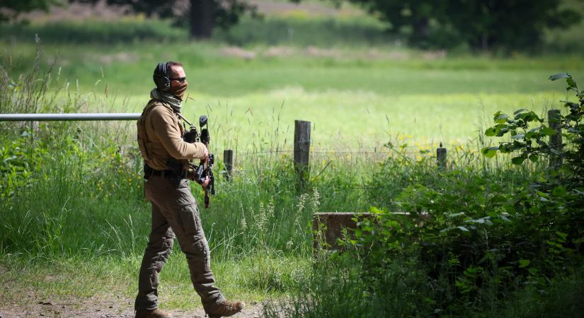 Katonai bázis felett repkedő drónok miatt indul nyomozás Belgiumban