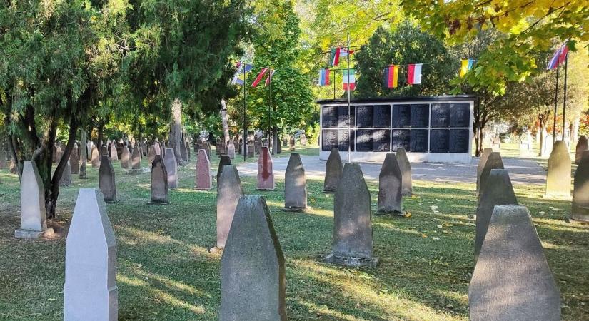 Hálával és tisztelettel: megszépültek az egri hősök sírhelyei