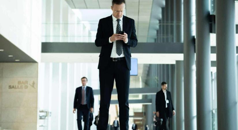 Leégett egy turistahajó Egyiptomban – 16 magyar is volt a fedélzeten