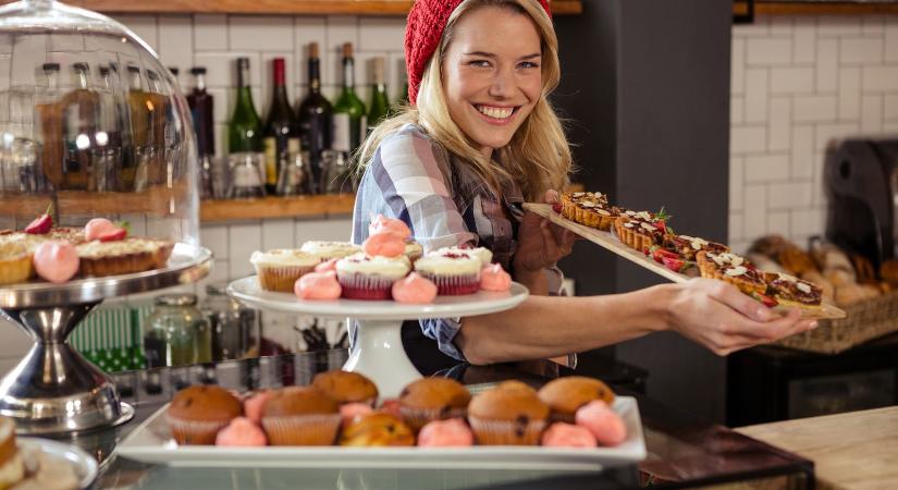 Több százezer forinttal húzta le a pincérnő a vendégeket a nívós étteremben, ezt az egyszerű trükköt használta aminek mindenki bedőlt