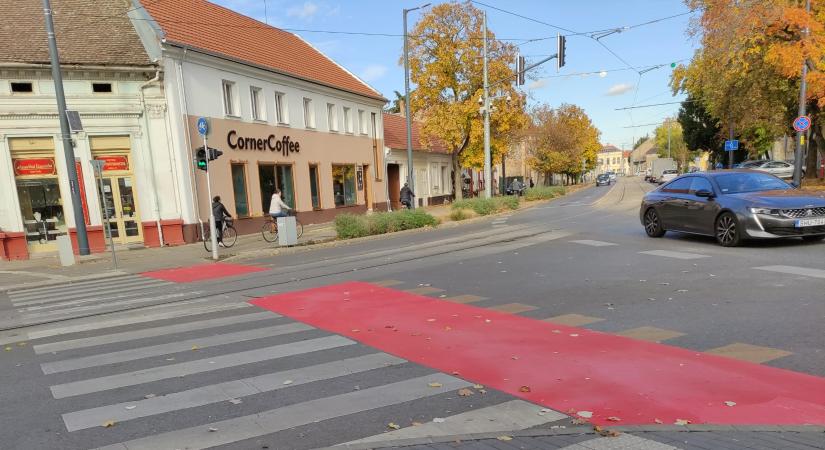 Feltűnő festést kapnak a gyalogos és kerékpáros átkelők