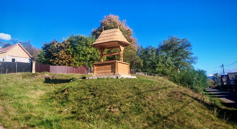 Megújulnak a közkutak Kézdialmáson – Hagyományőrző felújítási program indult