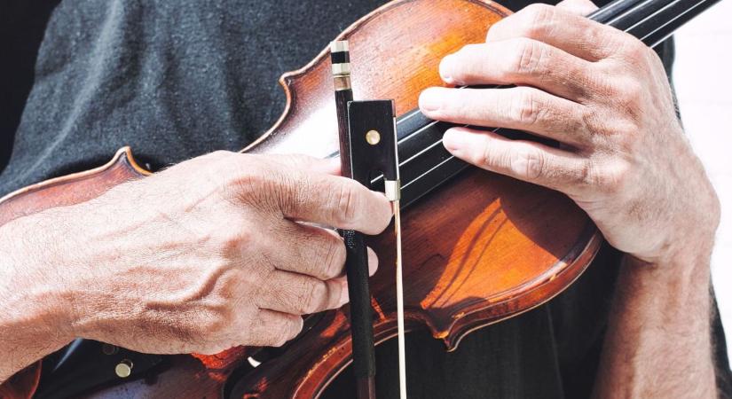 A kanyargó Tisza parton lett az év nótája 2025-ben