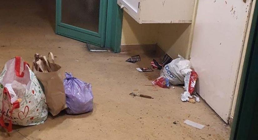 „No go zóna” Szegeden? Felháborító állapotok uralkodnak a Kereszttöltés utcában