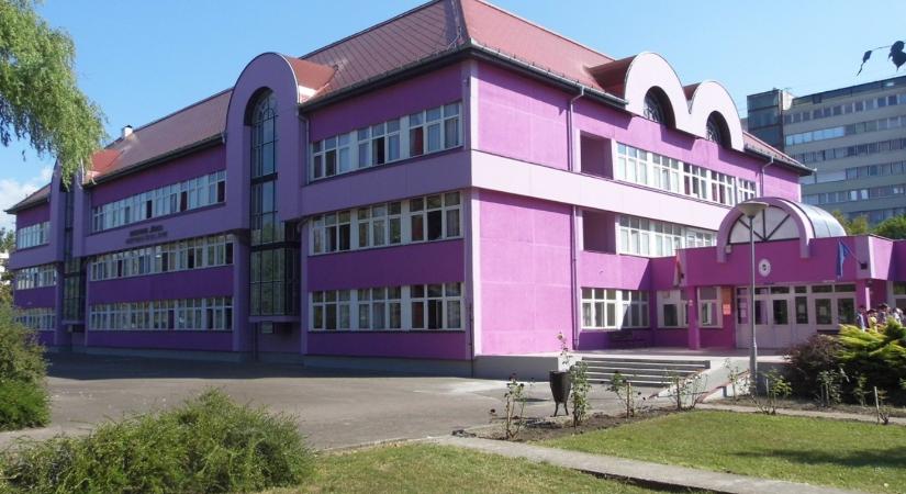 Nagy siker: az egri Neumann a hetedik legjobb alapítványi iskola az országban!