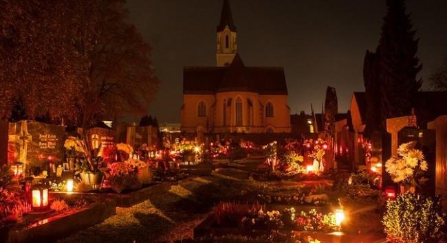 A megszokottnál nagyobb utasforgalomra számít a MÁV-Volán-csoport az ünnepek alatt