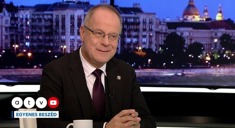 Béremelést jelentett be a kormány