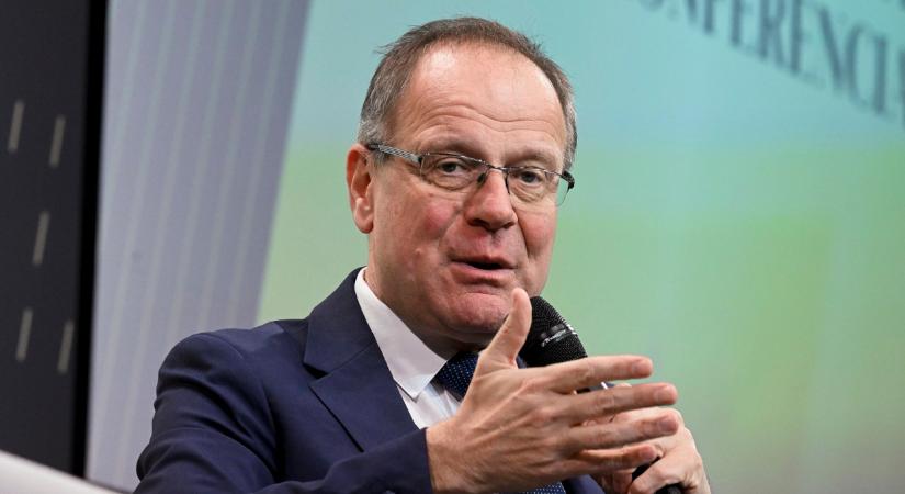 Újabb fizetésemelés jön a közszférában, ennyivel kereshetnek többet januártól