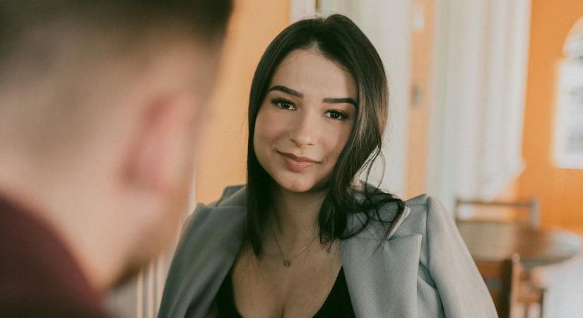 Ez kemény: tényleg ezzel a két kérdéssel próbálkozott a férfi az első randin