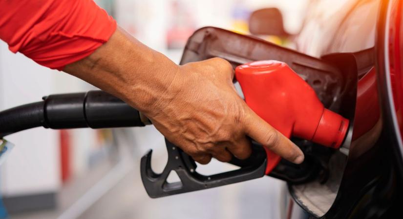 Ennek nem fognak örülni az autósok, tovább emelkedik az üzemanyag ára