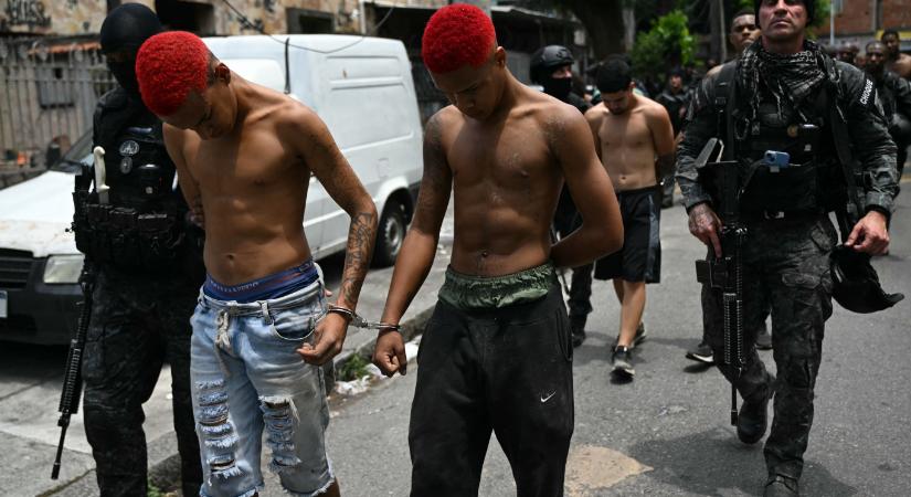 Fegyverrel felszerelt drónok és háborús viszonyok – Így durvult el Rio de Janeiro történetének legvéresebb rendőrségi razziája