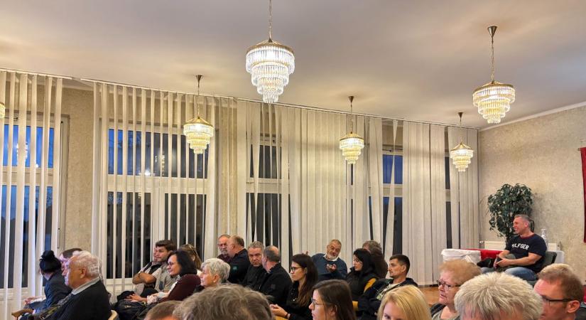 Az M200-as autóút megépítése miatt sokaknak nincs maradásuk a jelenlegi ingatlanjaikon