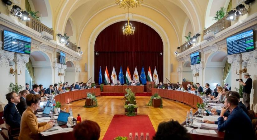 A nap legfontosabb hírei – 2025. 10. 29.